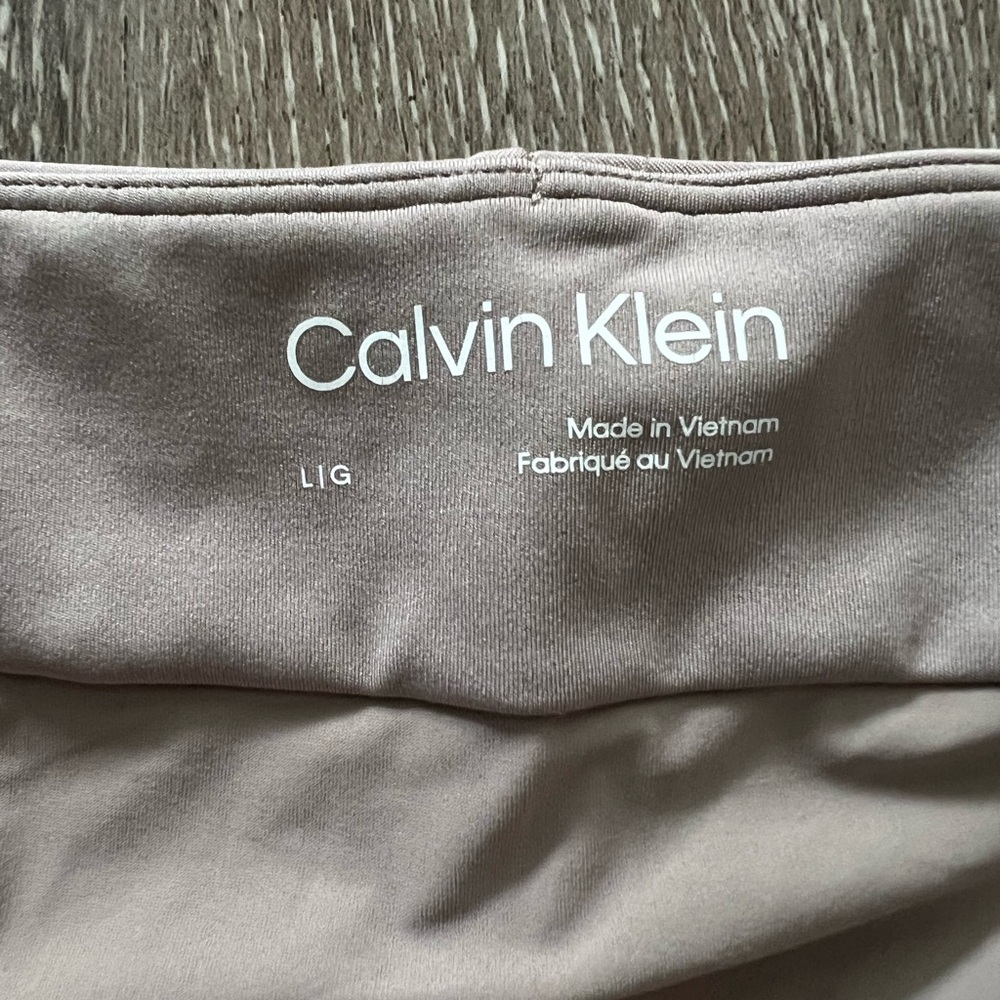 NWT Calvin Klein Driftwood (taupe) Athletic Sport Icon Ruched Leggings size L - Picture 4 of 9